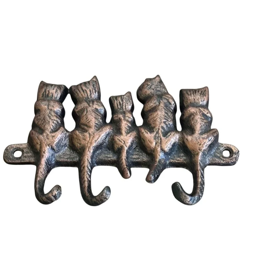 Cats and Kittens Cast Metal Key‎ Hook Wall Mount